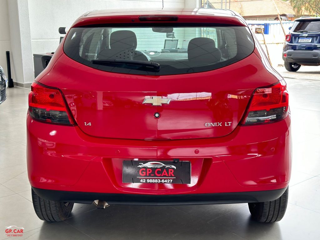 GM ONIX LT 1.4 MEC*